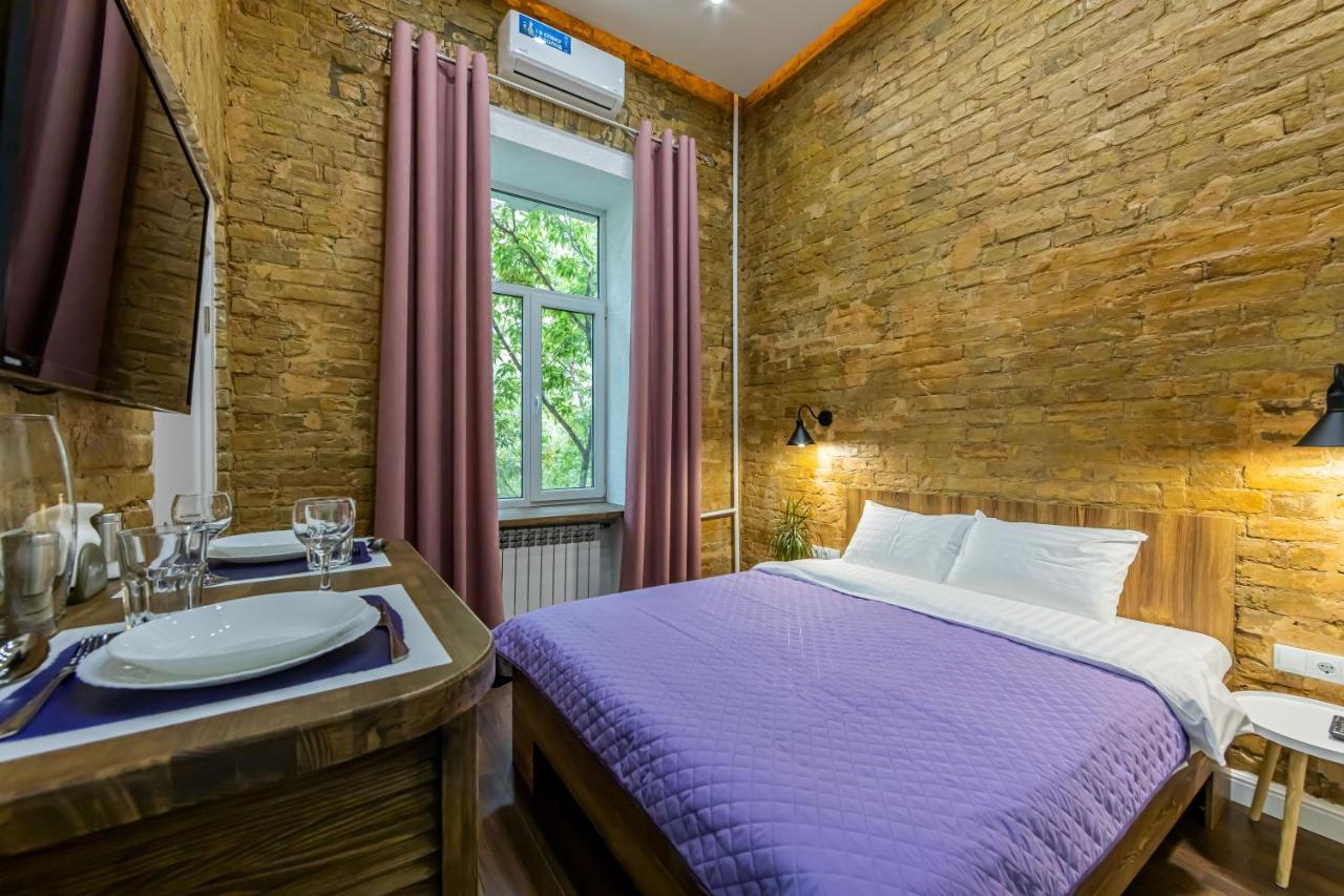 Kyiv Brown Loft Apartment ภายนอก รูปภาพ