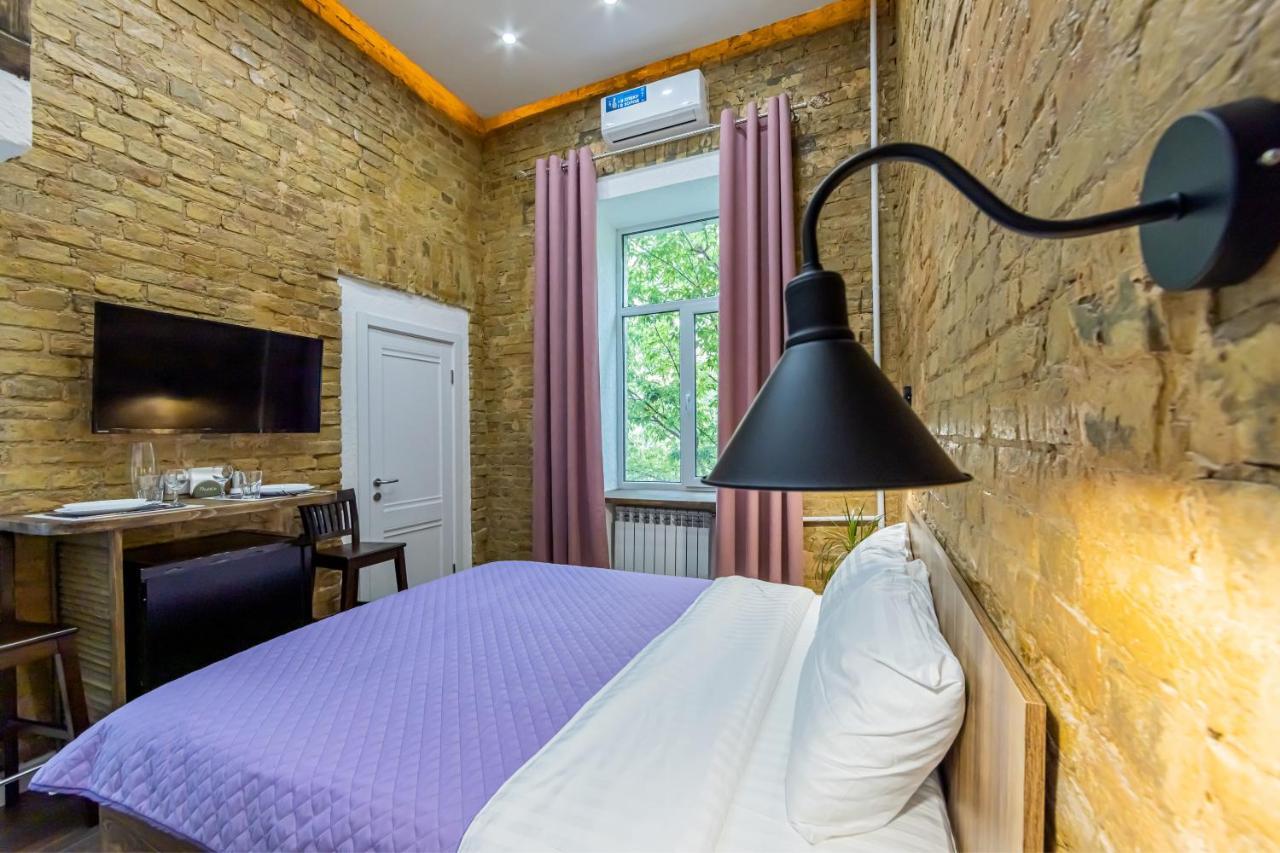 Kyiv Brown Loft Apartment ภายนอก รูปภาพ