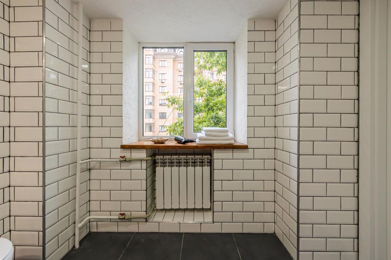 Kyiv Brown Loft Apartment ภายนอก รูปภาพ